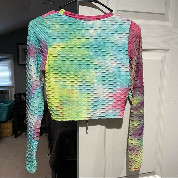 Rainbow yoga set of 2. Top and bottoms with scrunch butt! Brand new!! #16 - Picture 3 of 5